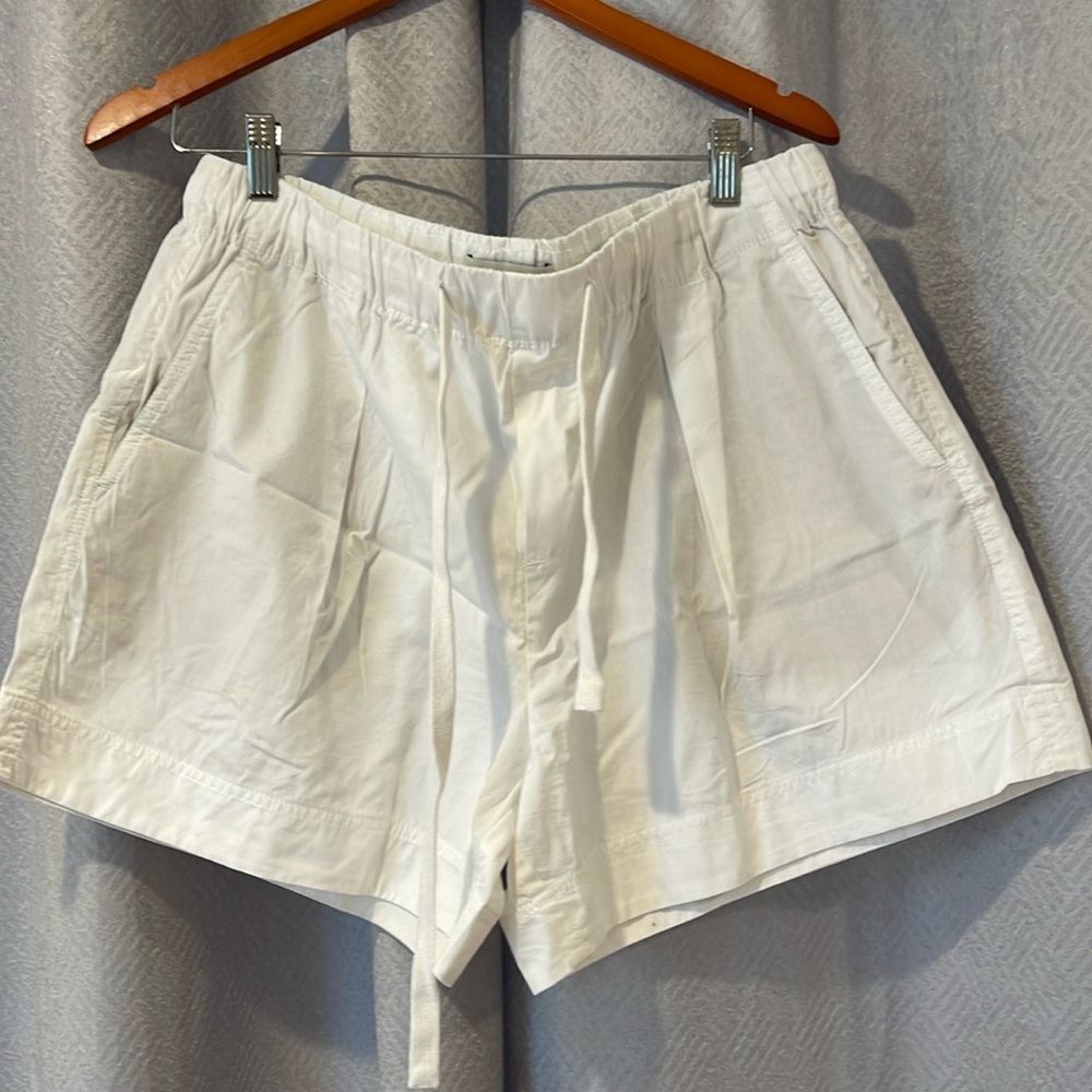 Worn once - casual VINCE shorts